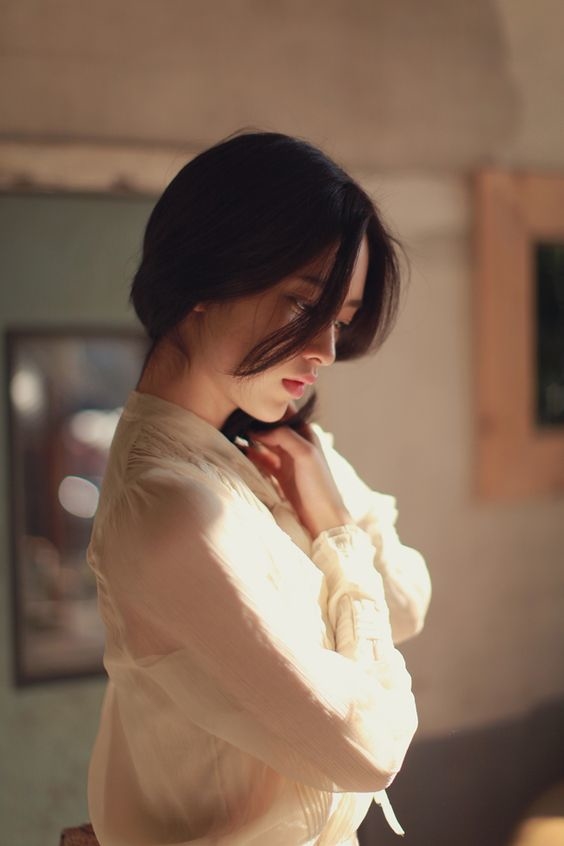 Chật vật kiếm tiền, chật vật kiếm chồng, chật vật kiếm đam mê